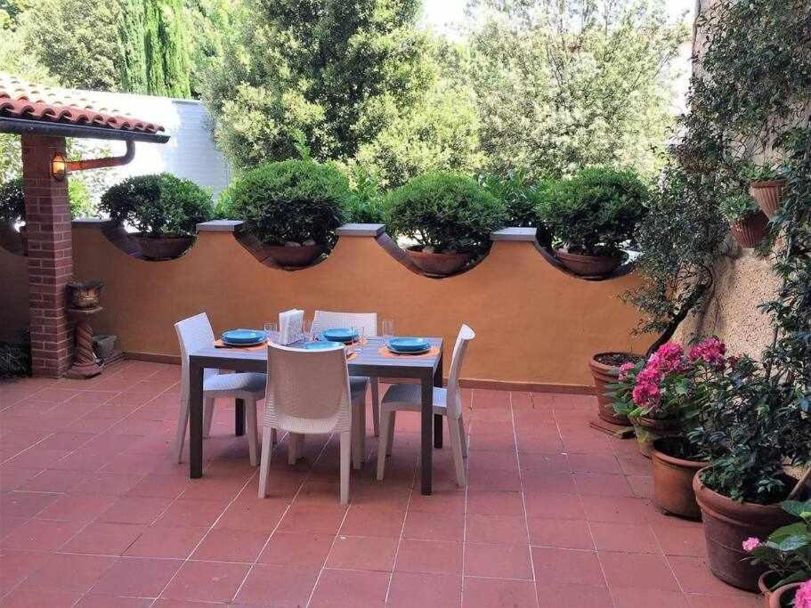 Апартаменты Santa Croce Elegant With Garage Флоренция Экстерьер фото