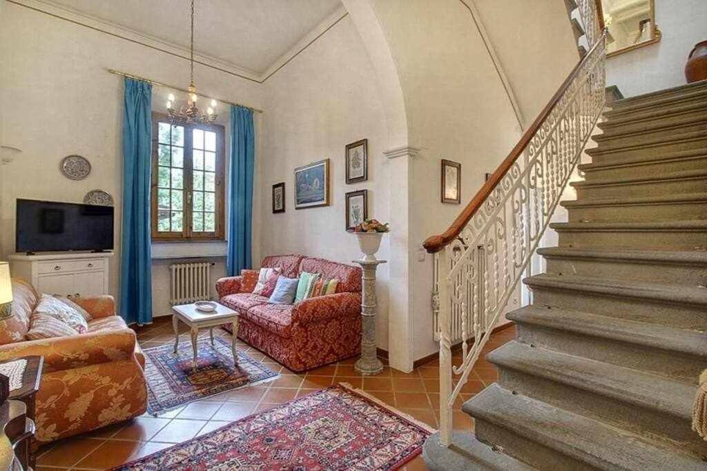 Апартаменты Santa Croce Elegant With Garage Флоренция Экстерьер фото