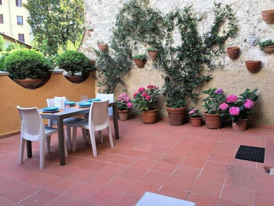 Апартаменты Santa Croce Elegant With Garage Флоренция Экстерьер фото